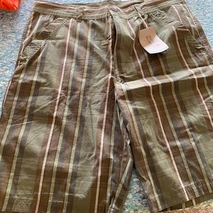Royal Robbins plaid shorts 38